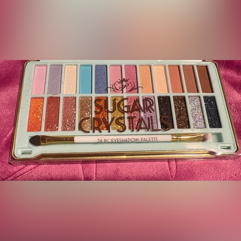 Paris Hilton Sugar Crystals Eyeshadow Palette